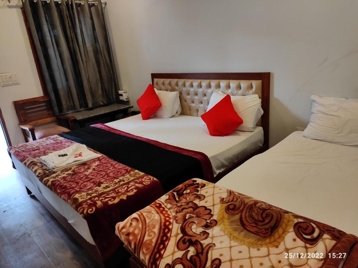 Hotel Studioz Sahastradhara Dehradun Ngoại thất bức ảnh
